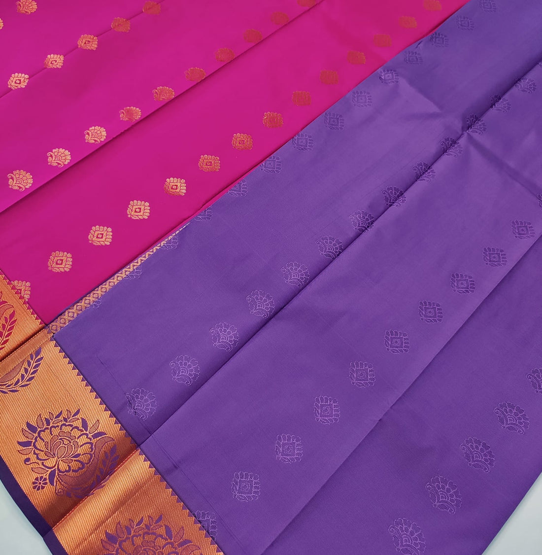ROYAL WEAVES SOFT SILK SAREE