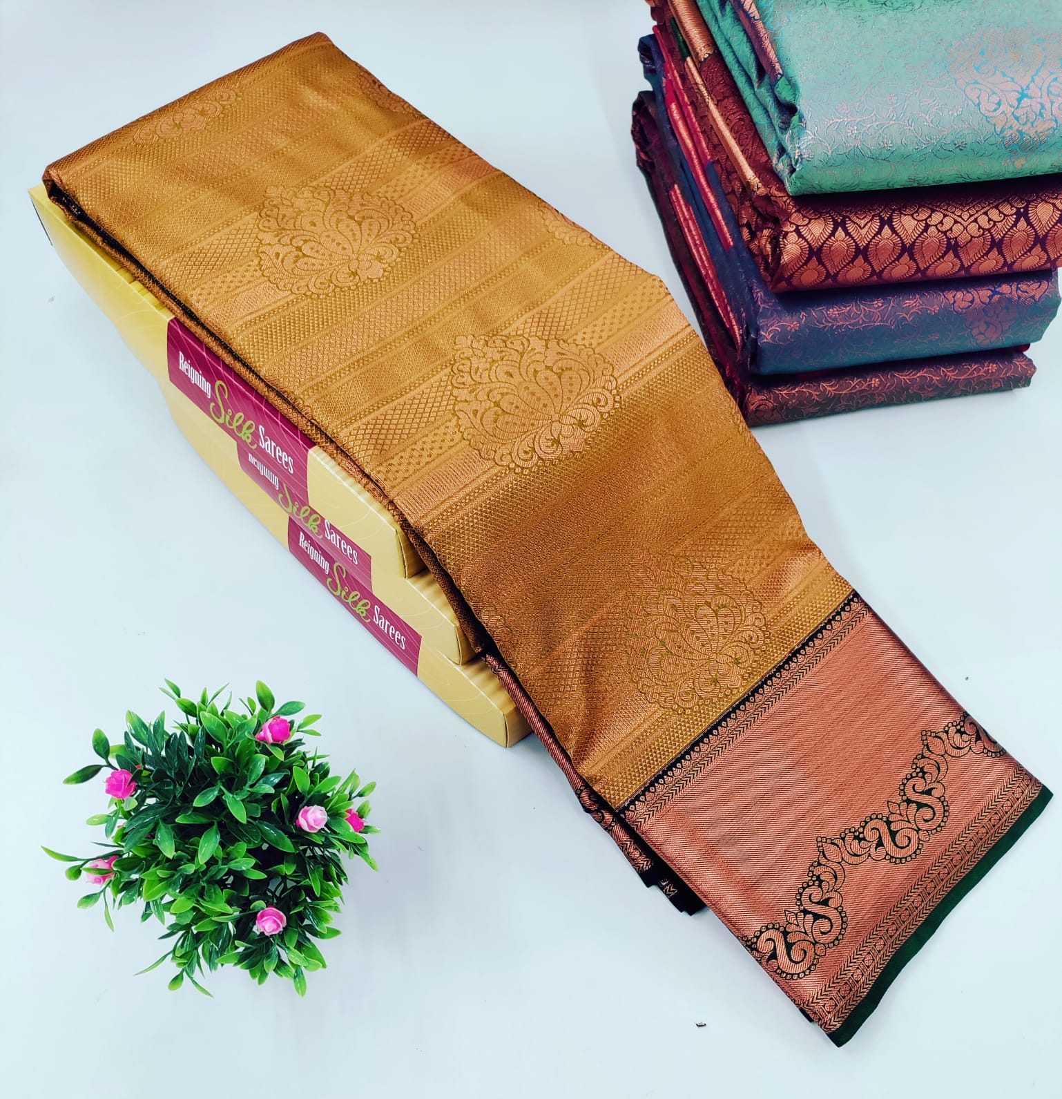 Venthayam  Alaya Wedding Silk Saree