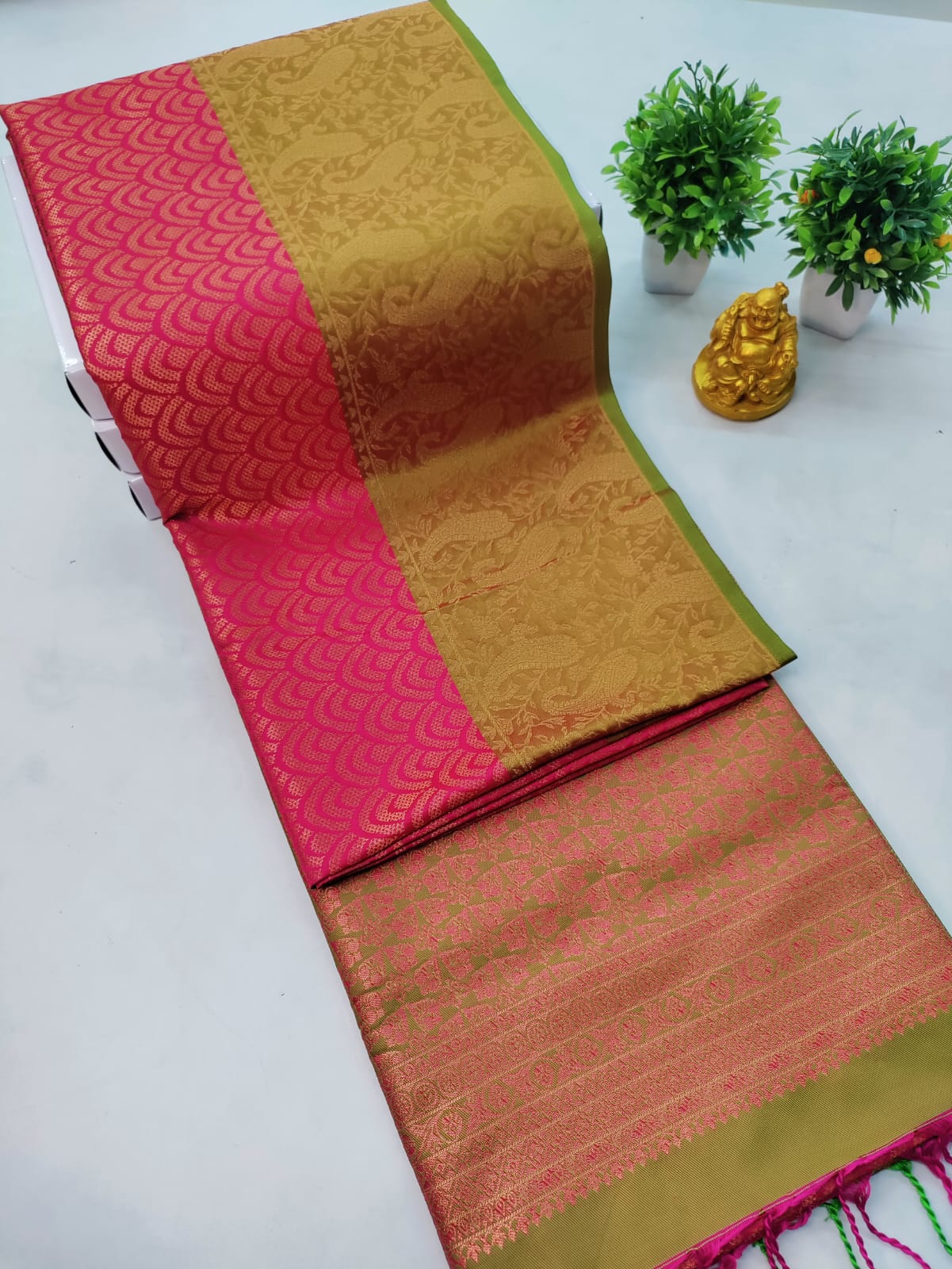 Premium Kanjeevaram Luxury Soft Silk– Pink with Meganthi Green
