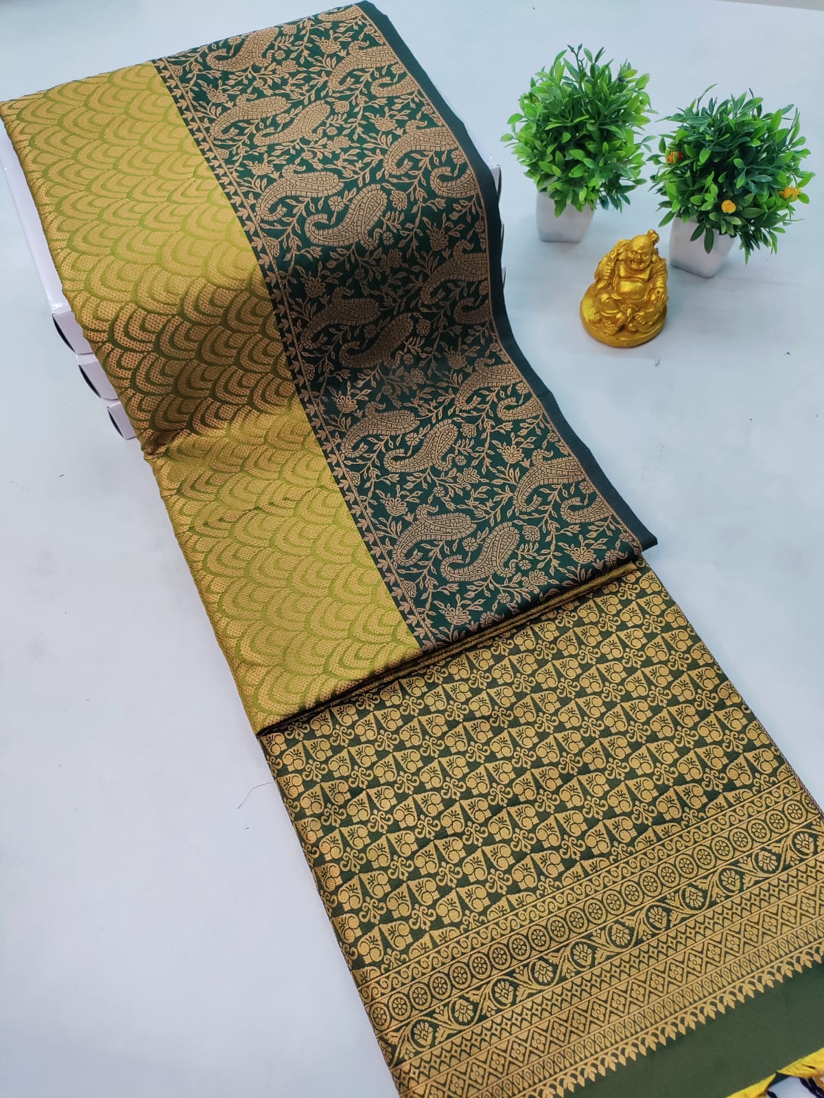 Premium Kanjeevaram Luxury Soft Silk Saree – Mehandhi with Bottle Green Border