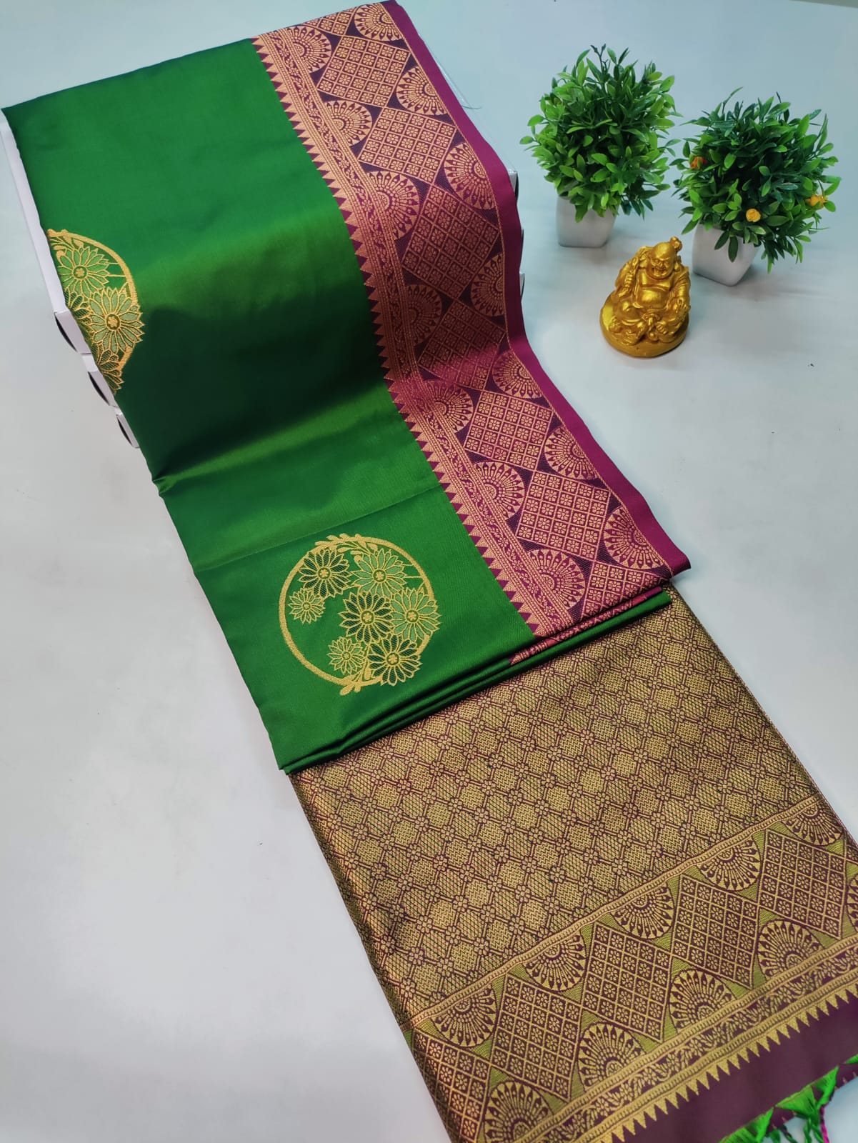 Premium Kanjeevaram Luxury Soft Silk Saree – Green with Purple Pink