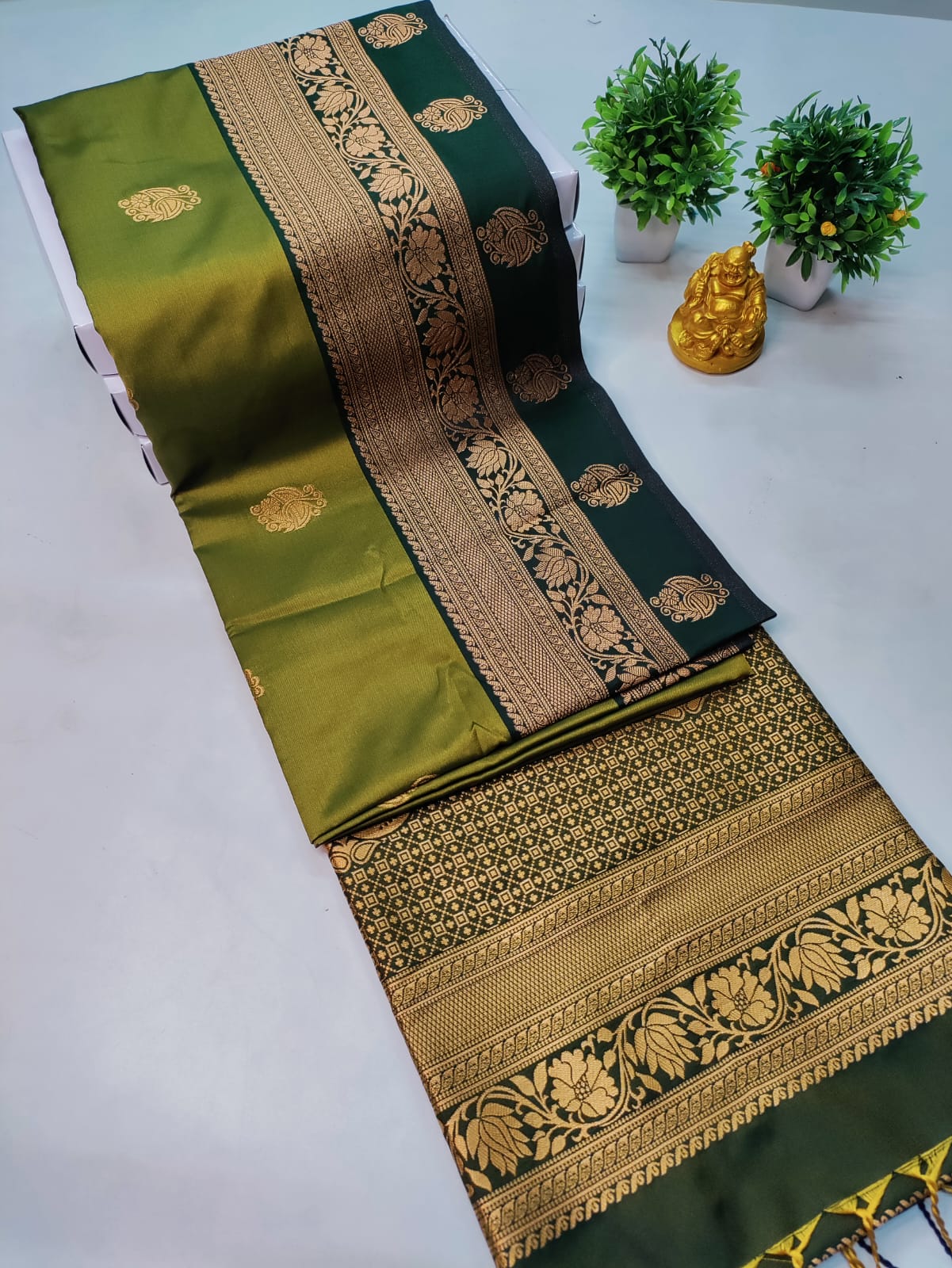 Kanchipuram Silk Saree – Mehandhi with Bottle Green