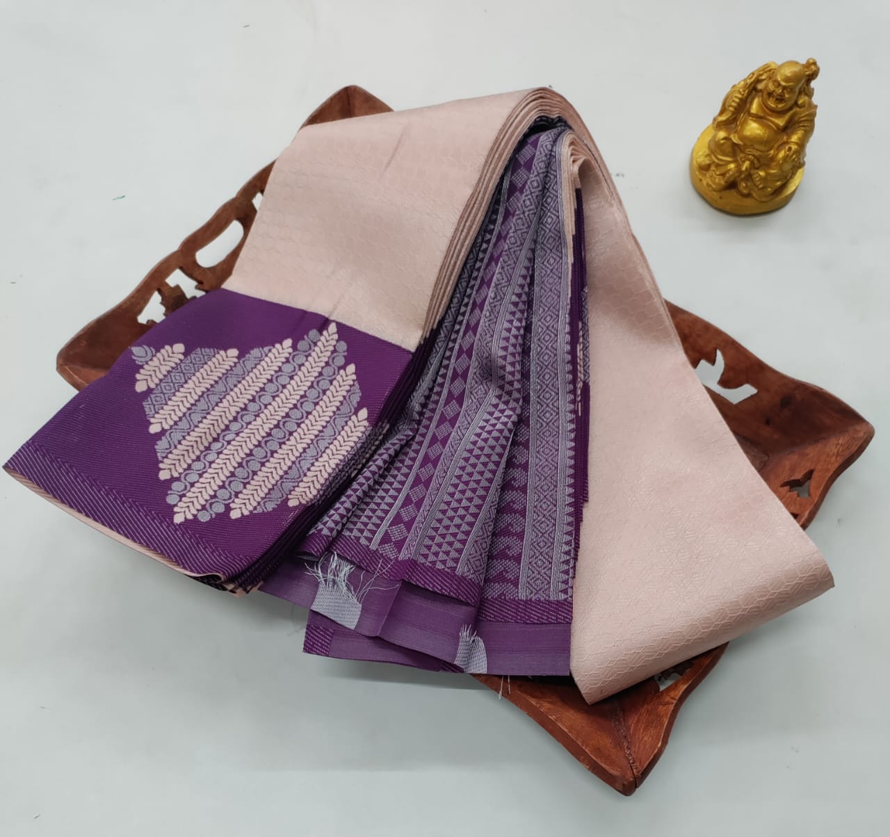 ✨ Samruthi Pattu Saree – Light Peach with Purple ✨
