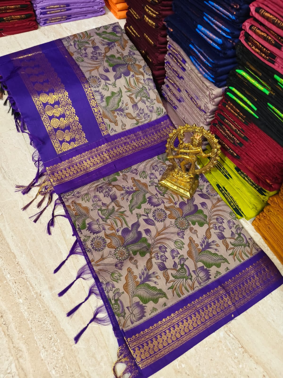 Premium Kalyani Cotton Saree – Light Cream Kalamkari with Violet Border