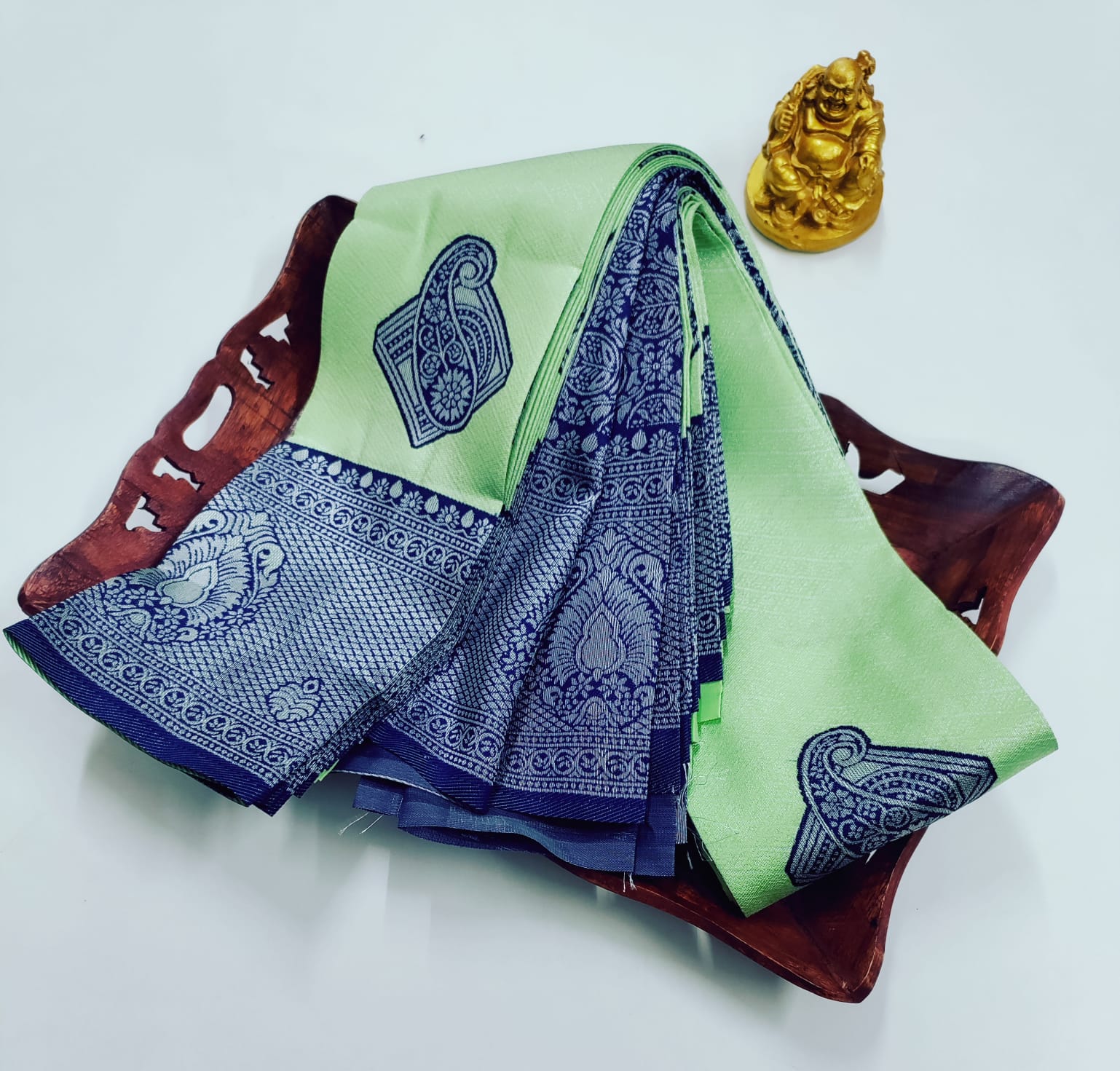 ✨ Samruthi Pattu Saree – Mint with Navy ✨
