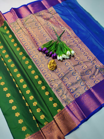 Royal Kanjivaram Soft Silk Saree – Emerald Green with Royal Blue