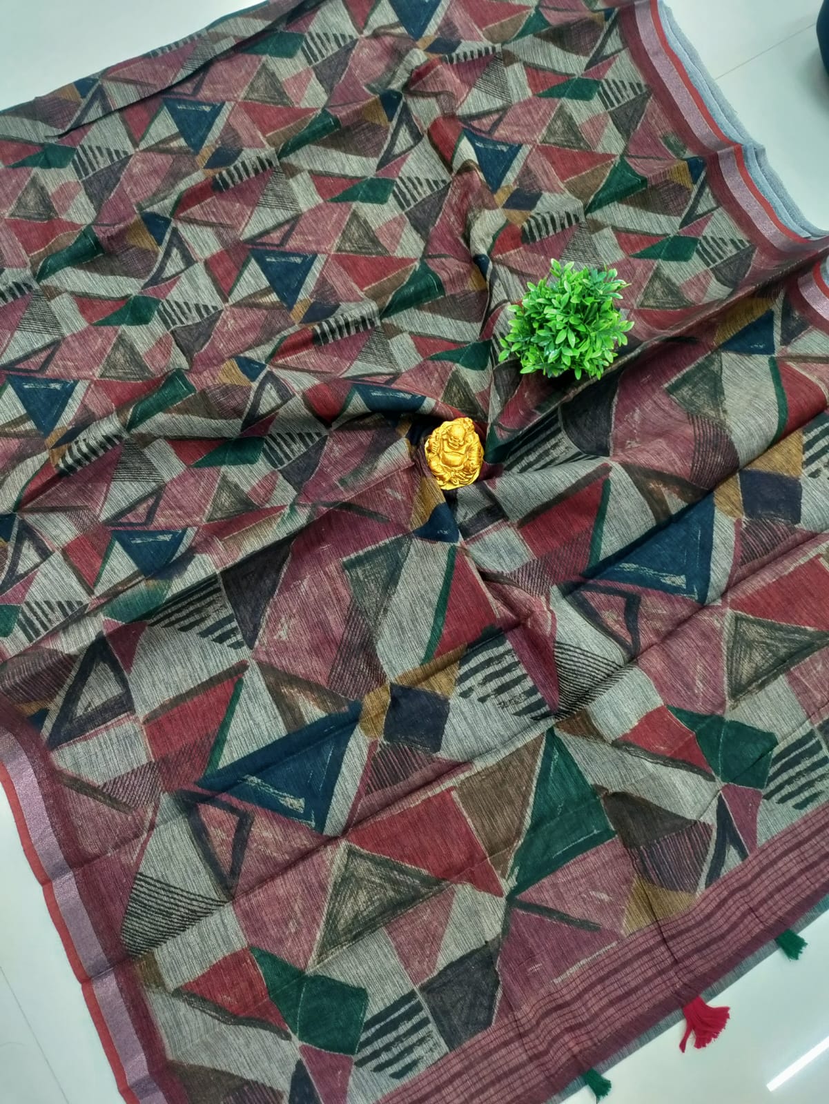 👑 Kerala Queen – Exclusive Fancy Hand Printed Saree 🌸