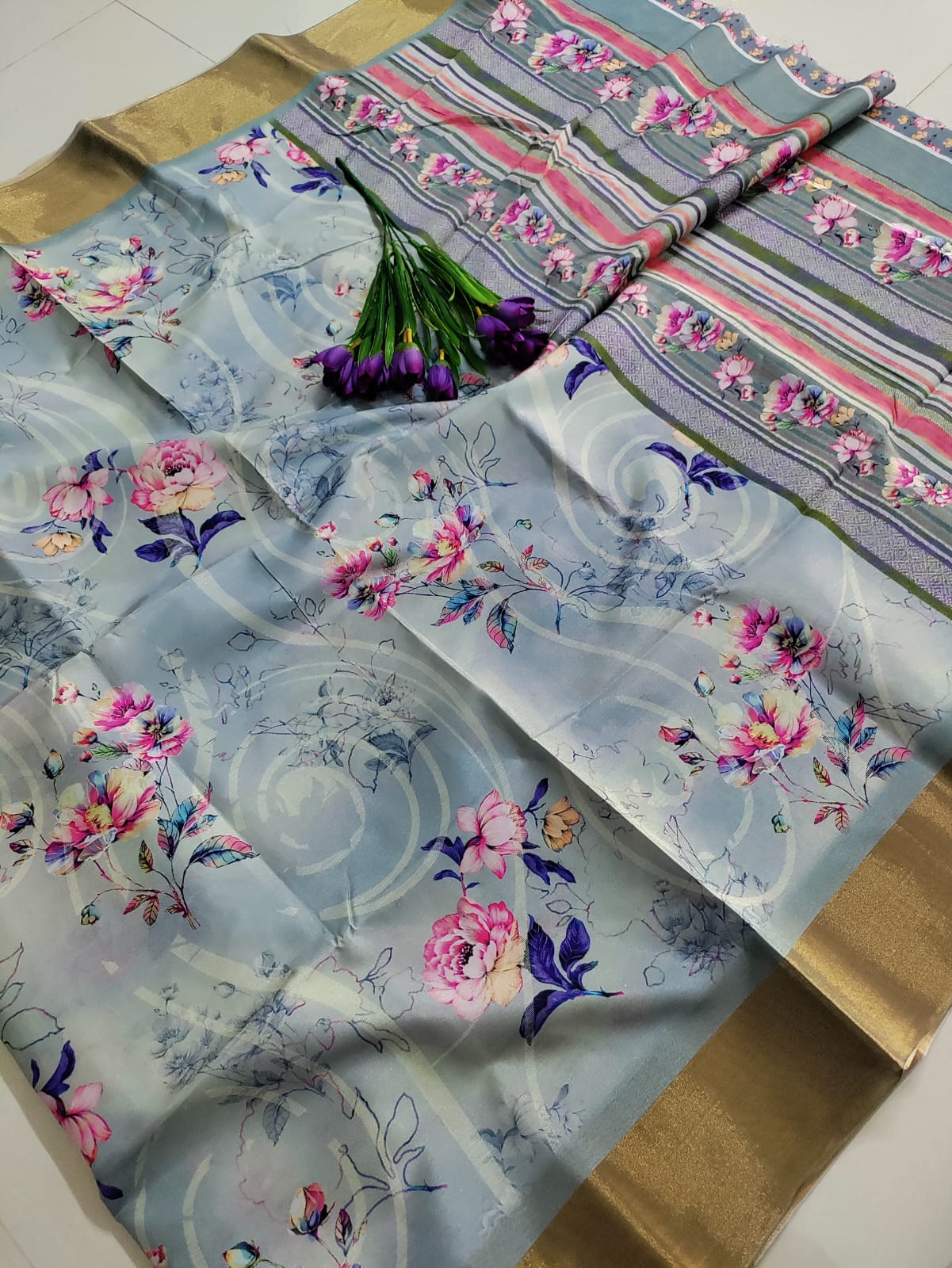 Elegant Floral Printed Paper Silk Saree