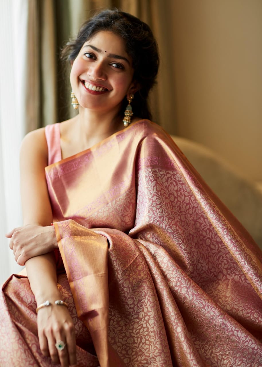 Elegant dual tone Peach Pink Banarasi Silk Saree