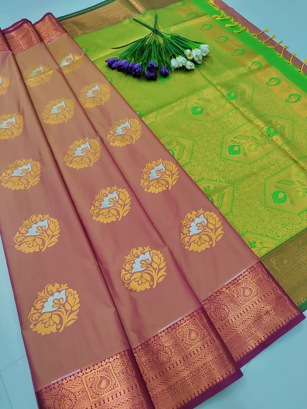 Royal Meena Soft Silk Saree with Dual Tone Contrast Pallu