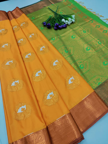 Royal Meena Soft Silk Saree with Dual Tone Contrast Pallu