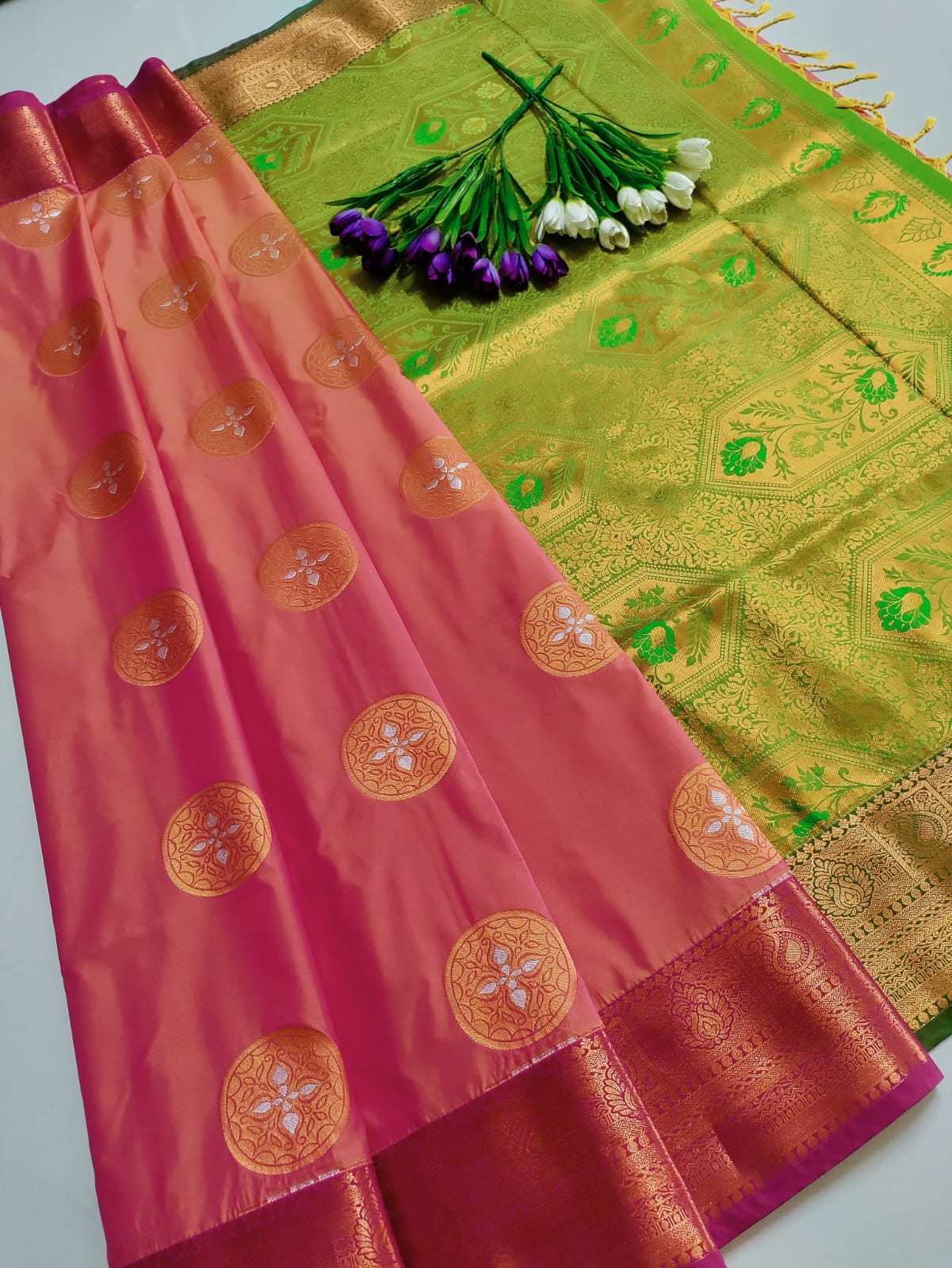 Royal Meena Soft Silk Saree with Dual Tone Contrast Pallu