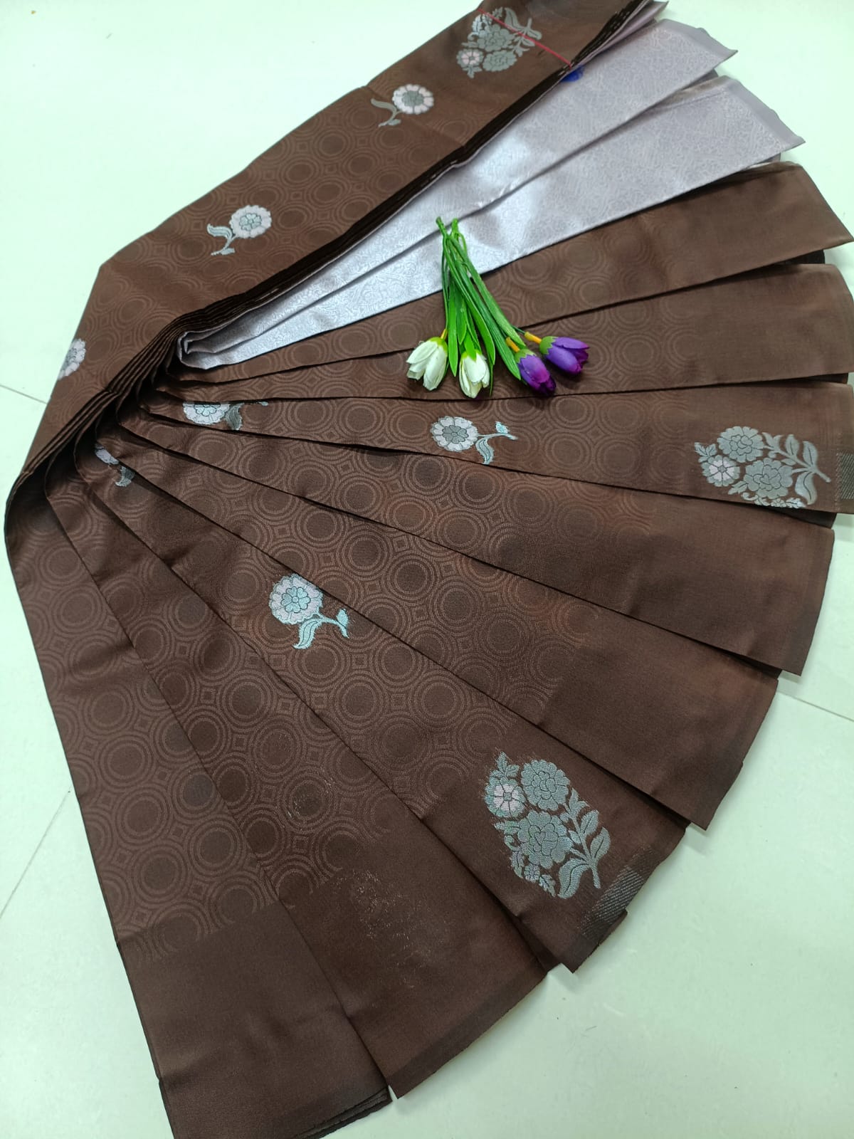 Jemmi Gold – Copy Brown Soft Silk Saree