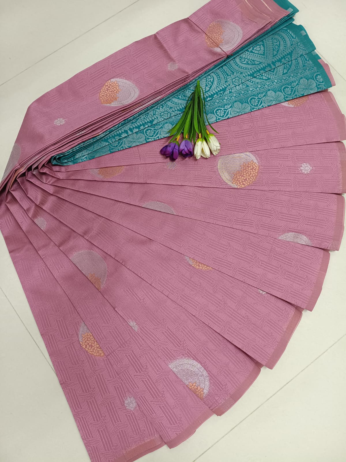 Jemmi Gold – Peach Pink Soft Silk Saree