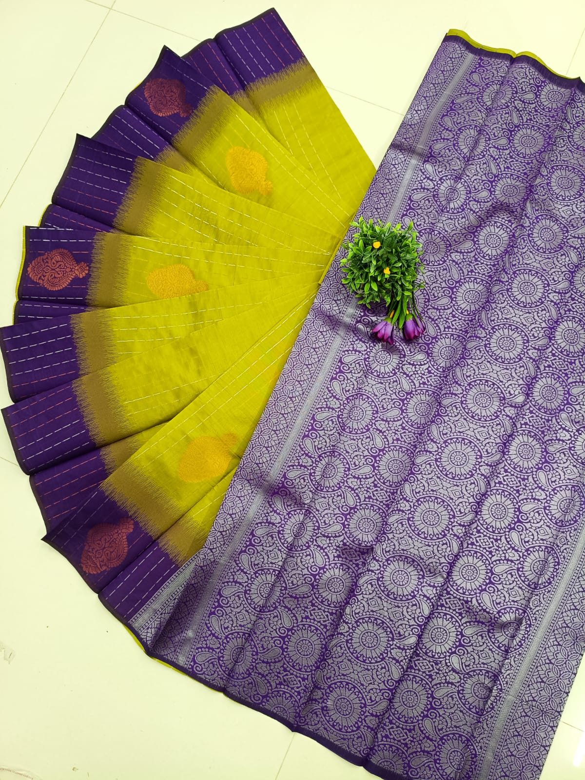 Traditional Floral Motif Semi Silk Saree