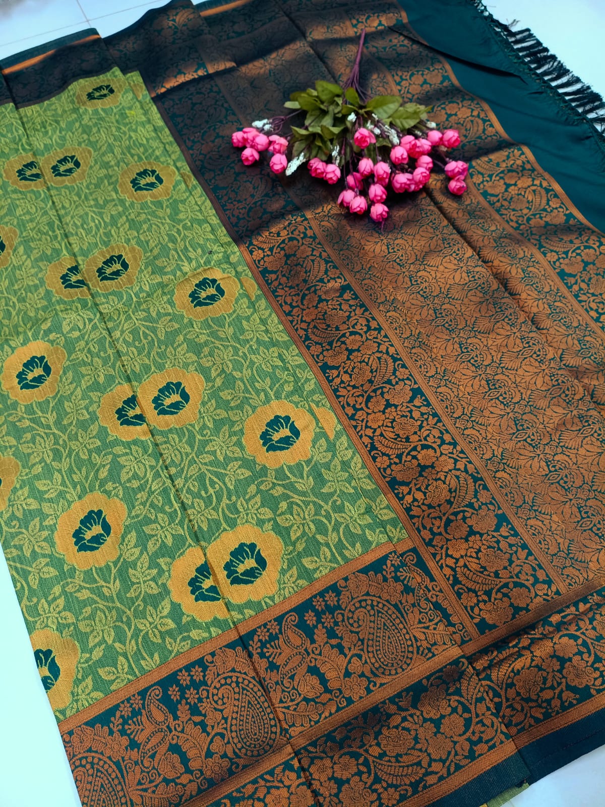 Peacock Green Floral Linen Cotton Saree