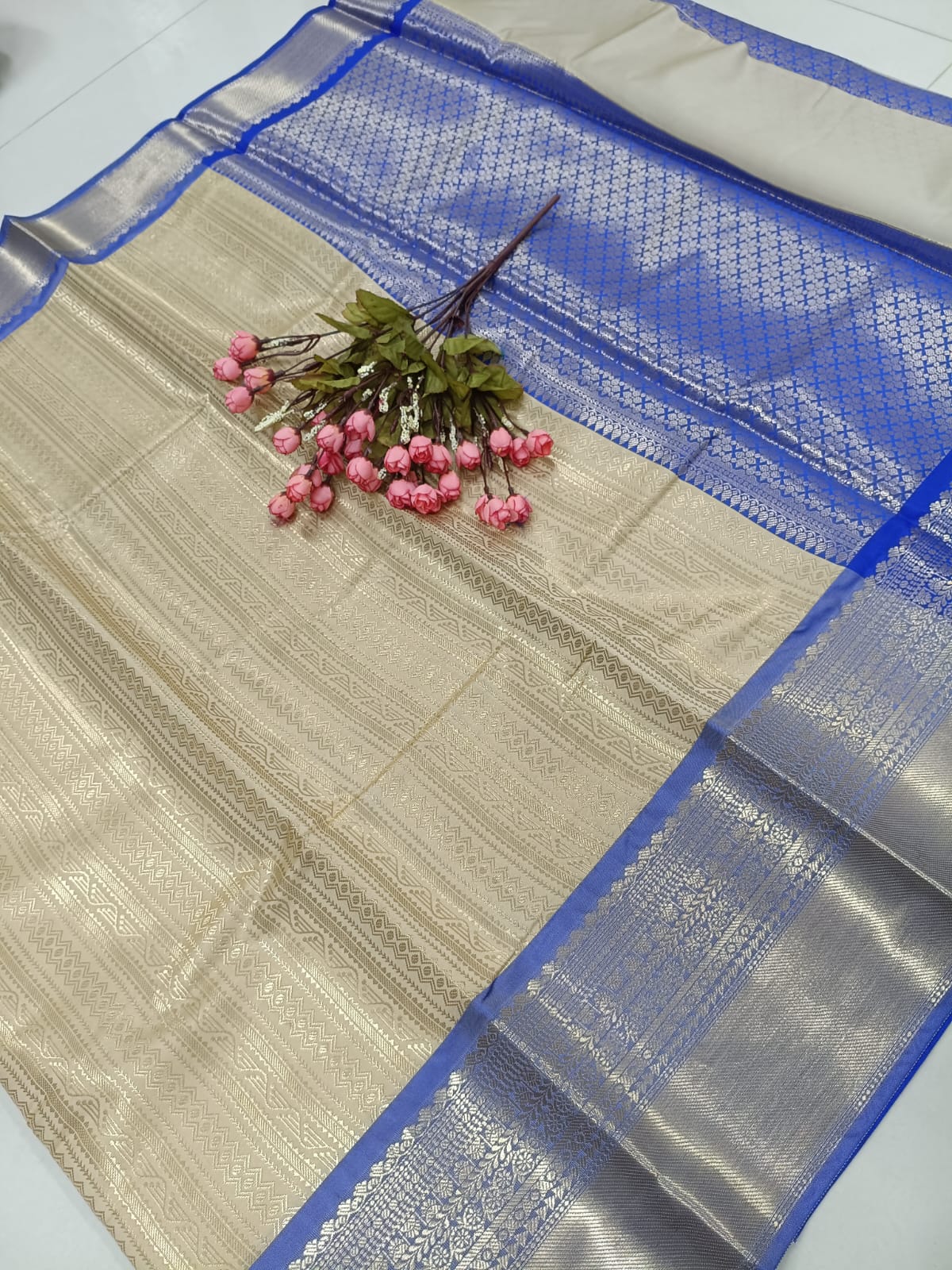 Semi Kattan Silk Saree – Ivory Silver Zari with Royal Blue